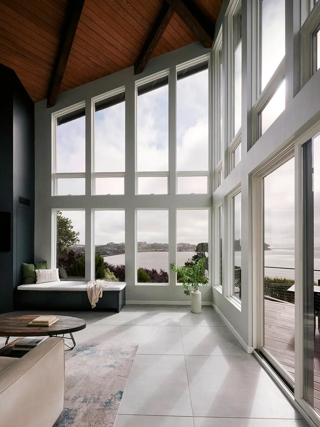 Homes Featuring Polygonal and Specialty Shape Windows 05